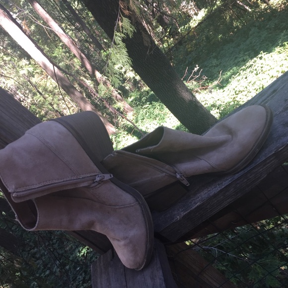 Tan Swede cloth fringed short  cowboy boots,HP25 - Picture 5 of 9